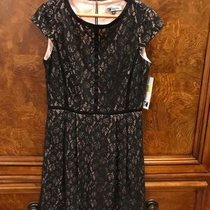 Leslie Fay Black lace overlay dress